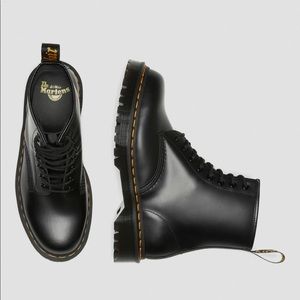 Dr Martens 1460 Bex Smooth Leather 8-eye Boots